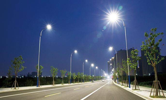 城市道路灯光照明：安全与美观并行