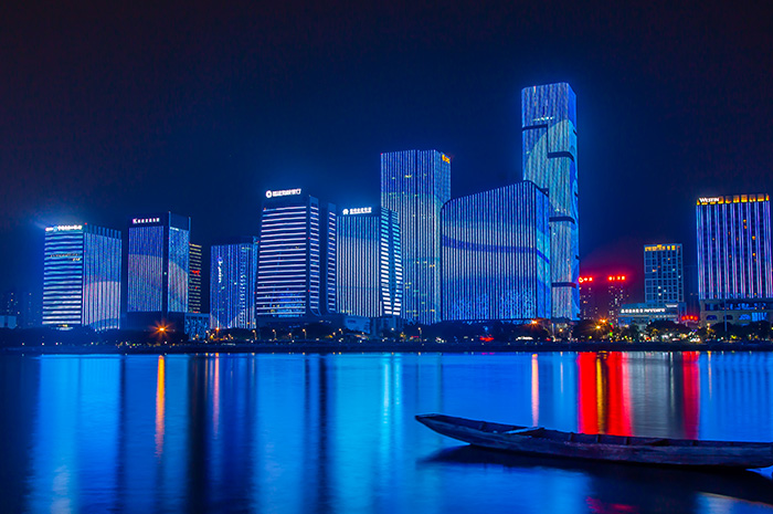楼宇亮化设计方案：从零开始打造建筑夜景的完整思路